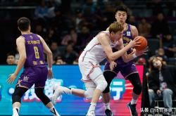 开云体育下载-焦点大战：CBA上演巅峰碰撞的简单介绍