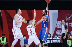 开云体育平台APP-广东队完胜青岛队，拉文带队取胜