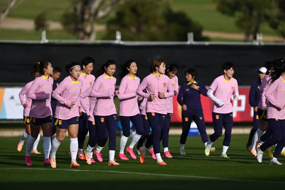 关于立陶宛女足备战国际比赛的信息