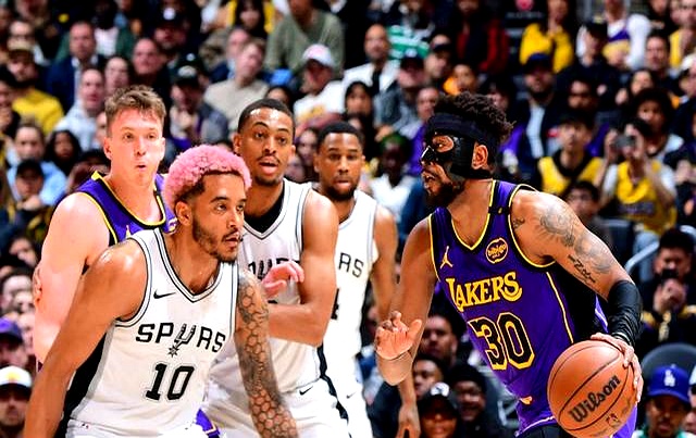 NBA季后赛席卷全球，精彩纷呈战况