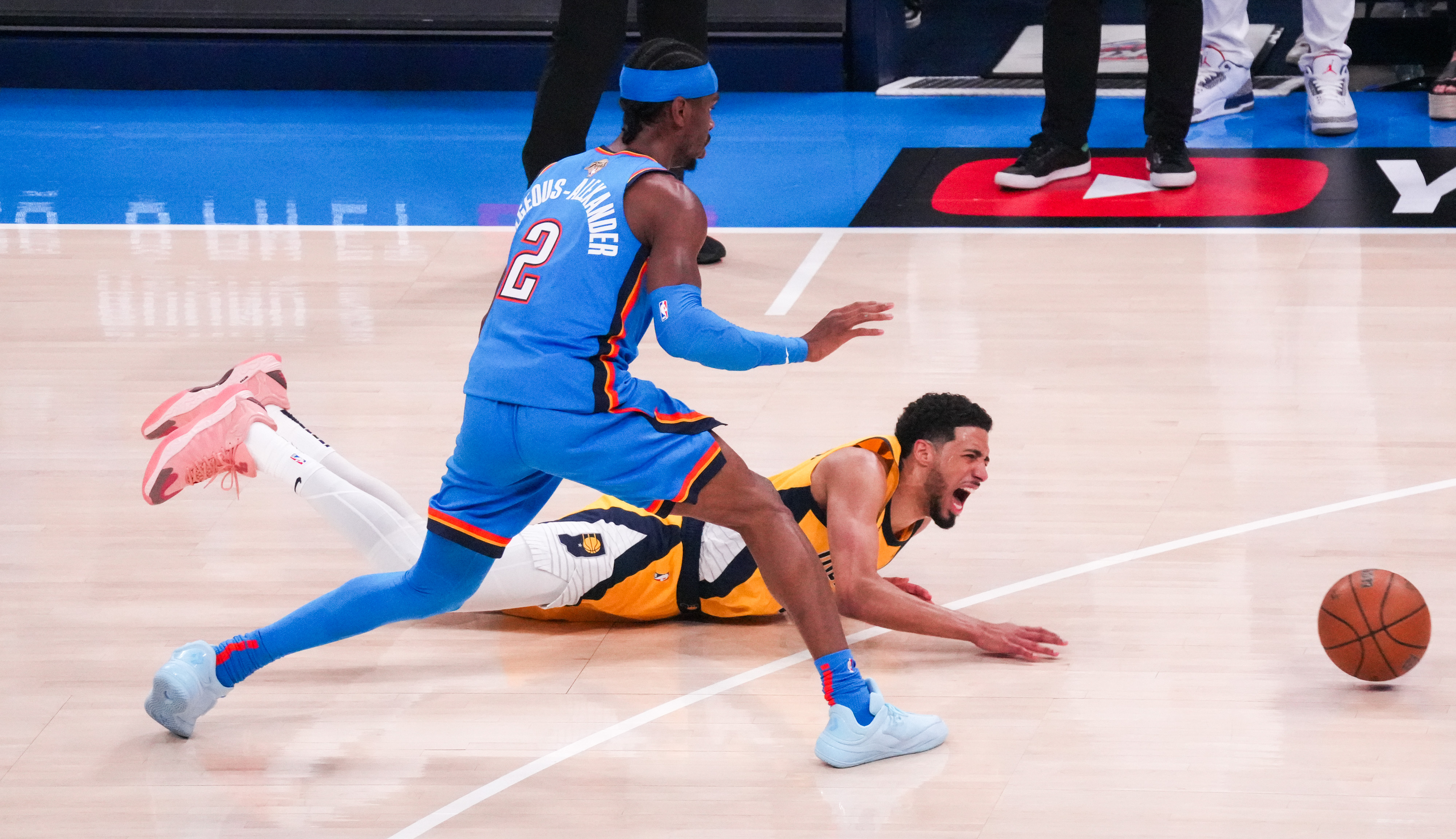 篮网遭雷霆逆转，遭遇连胜止步