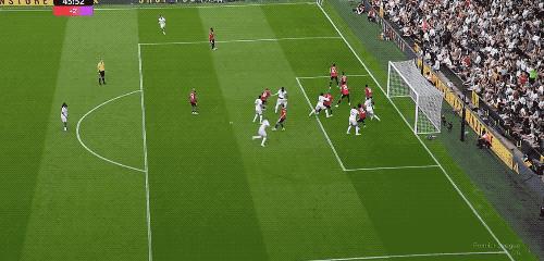 曼联顽强抵抗，打破巴塞罗那困境