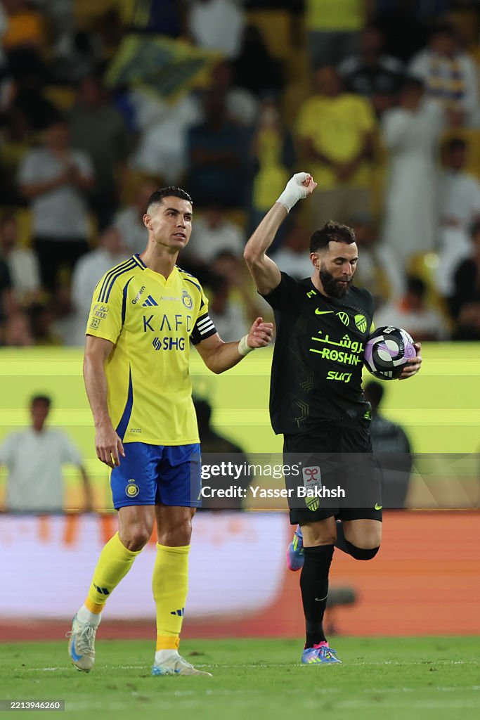 巴萨碾压摩洛哥，本泽马爆发神勇的简单介绍