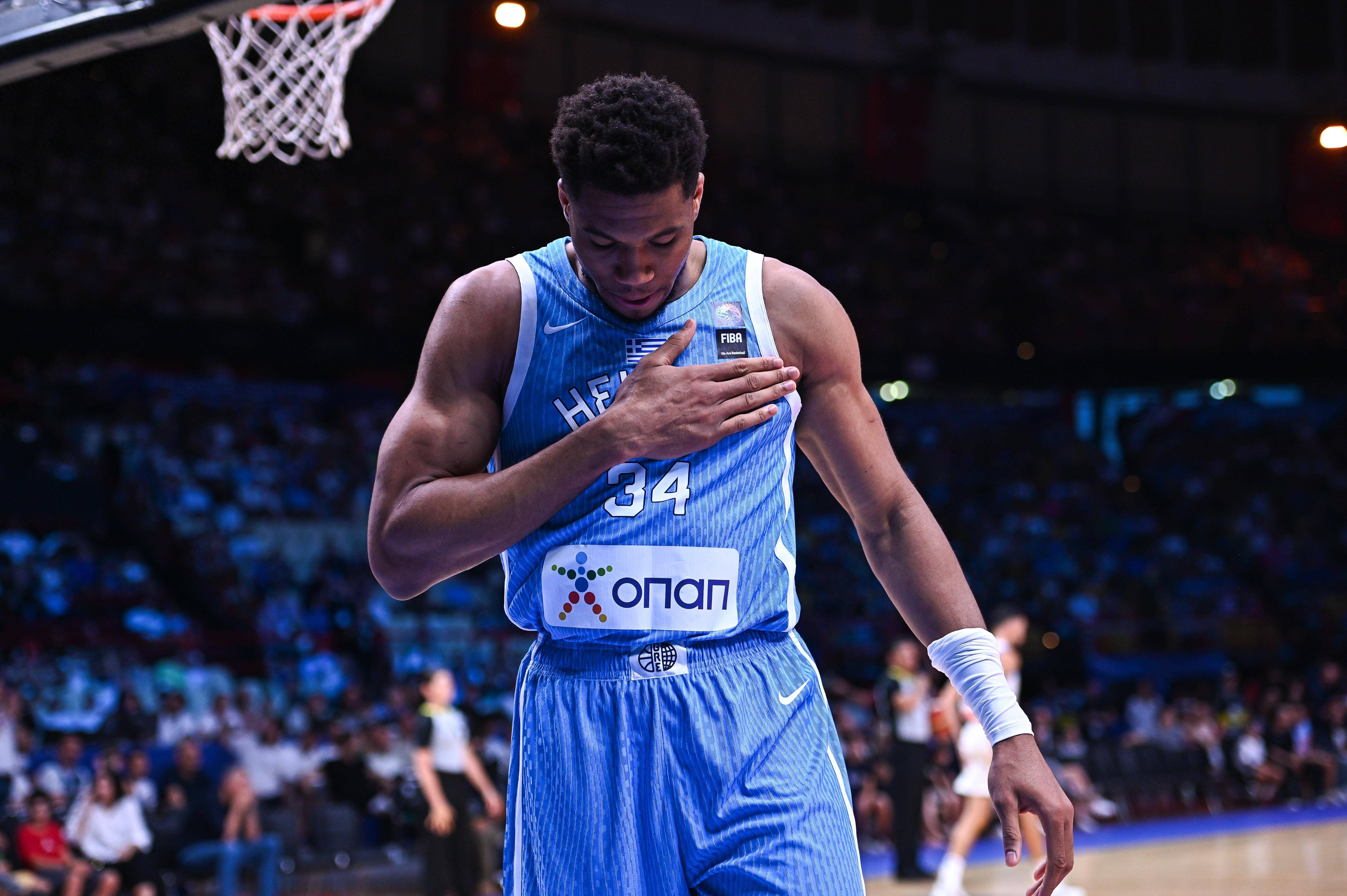 包含尼日利亚男篮强势国王，字母哥惊艳世界的词条