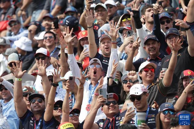 关于威廉姆斯力克红牛二队，塞恩斯扛起全队的信息